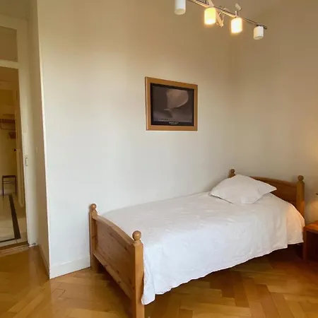 Bright, Classic And Elegant, Close To Train Station