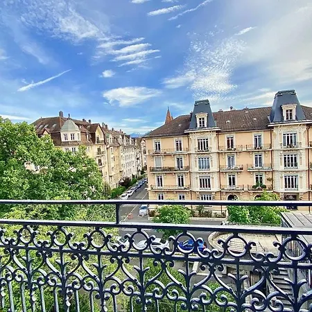 Apartment Bright, Classic And Elegant, Close To Train Station Lausanne