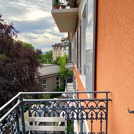 Bright, Classic And Elegant, Close To Train Station Lausanne