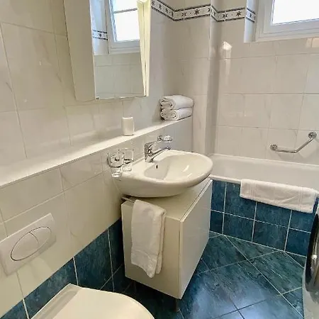 Bright, Classic And Elegant, Close To Train Station Lausanne